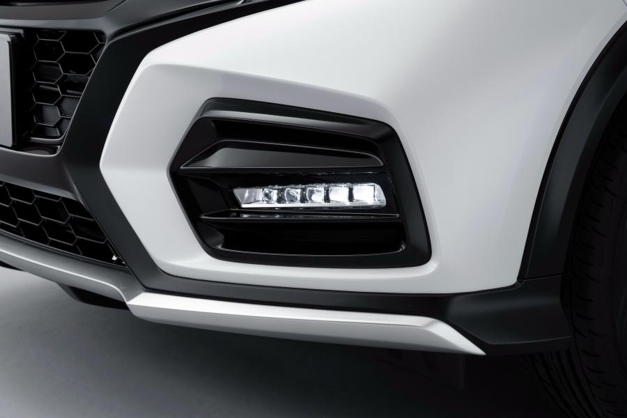 Детали экстерьера Honda Vezel Touring Modulo X 2019 года  (JP) (фото 6 из 31)